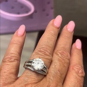 Elegant Silver Women's Ring